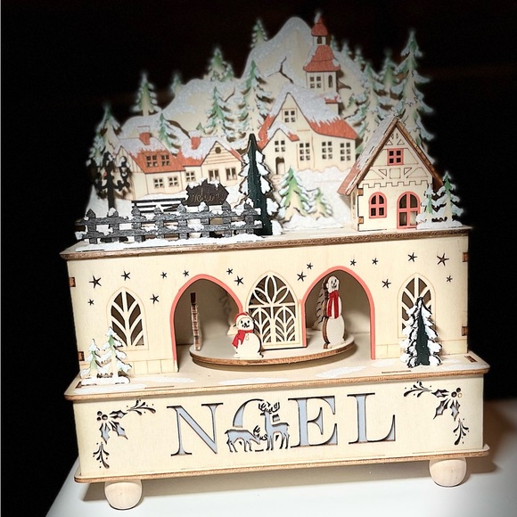 Martha Stewart LED Winter Village with Music - Picture 2 of 7